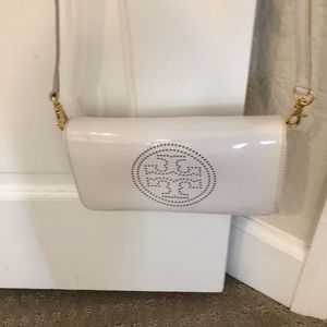 Authentic Tory Burch Patent leather crossbody